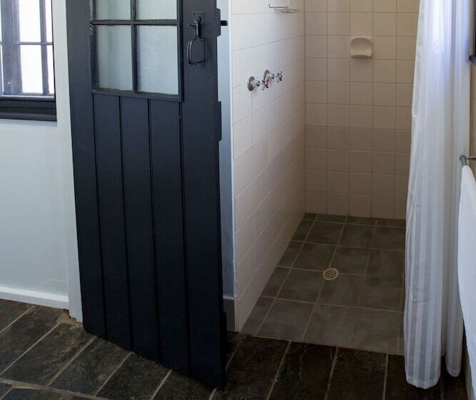 Paxton Square Cottages