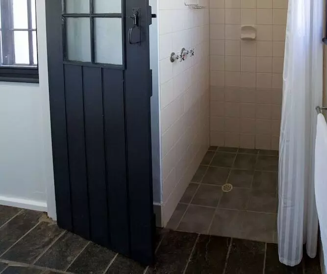 Paxton Square Cottages