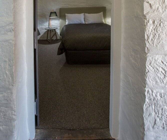 Paxton Square Cottages