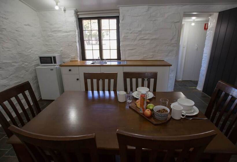 Paxton Square Cottages