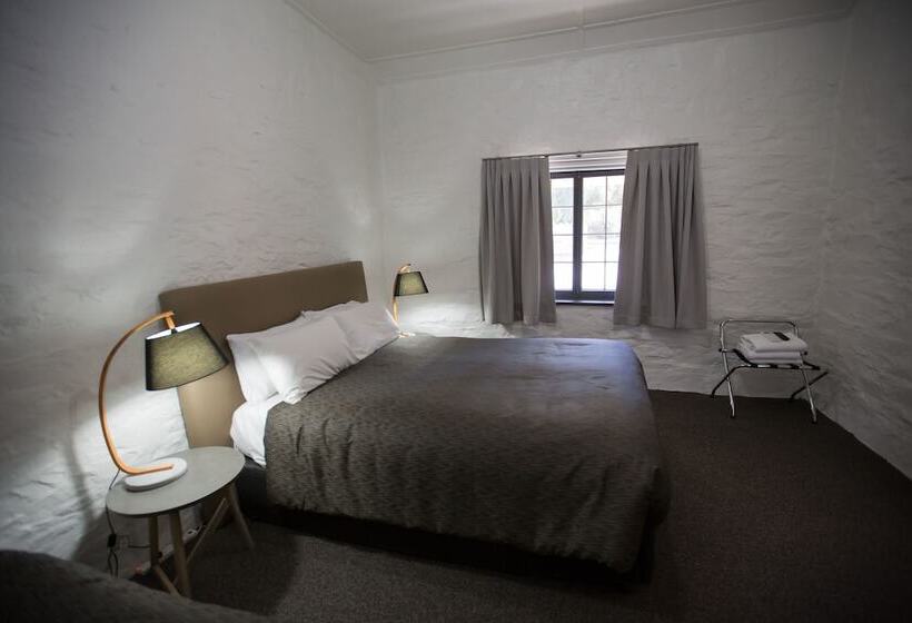 Paxton Square Cottages