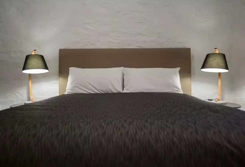 Paxton Square Cottages