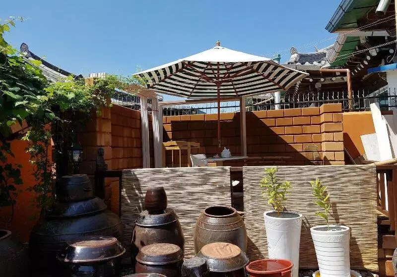 پانسیون The Hanok
