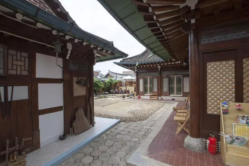 پانسیون The Hanok