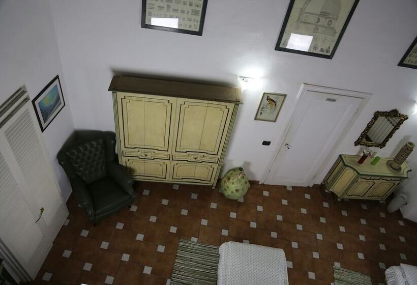 پانسیون Tourist House Santa Croce