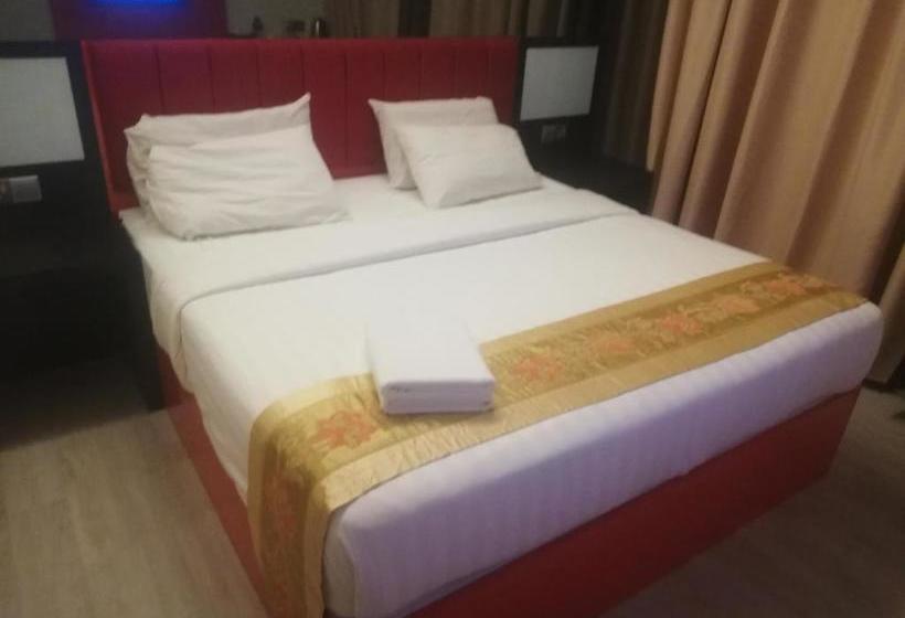 Hotel Capital O 90130 Sawadee