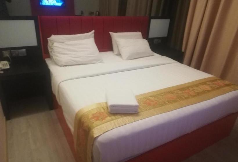 Hotel Capital O 90130 Sawadee