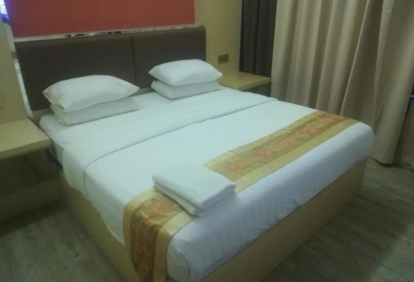 Hotel Capital O 90130 Sawadee