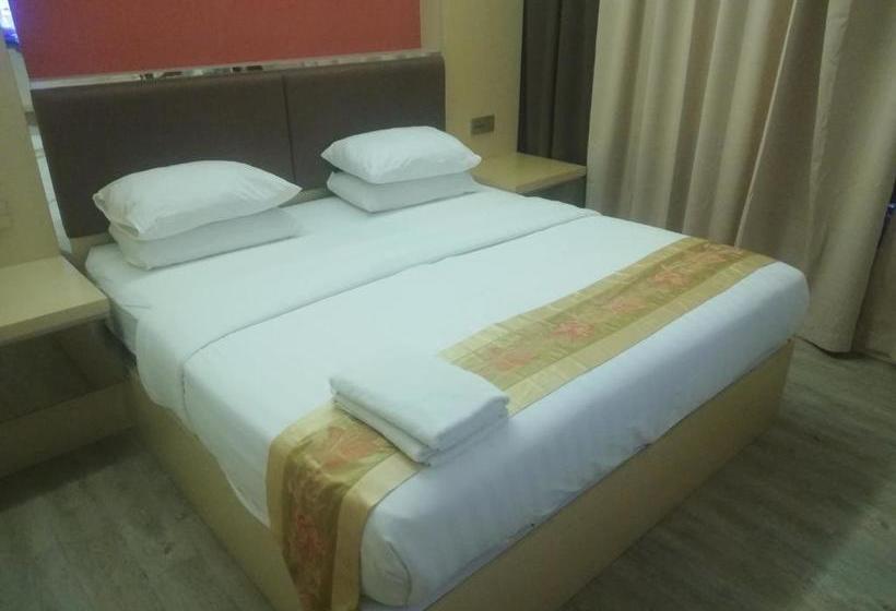 Hotel Capital O 90130 Sawadee