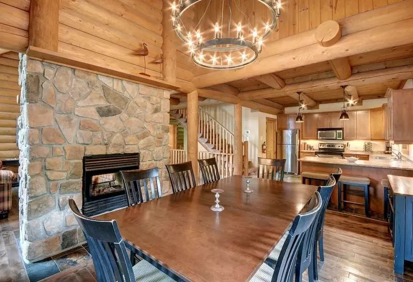 Chalet Cherokee