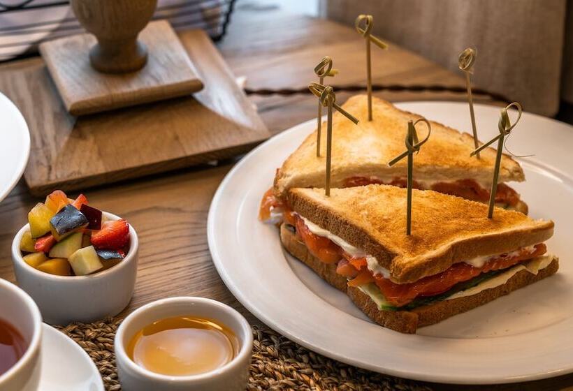 Dom 16 By Ginza Hotels