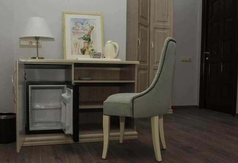 בית מלון כפרי Alm House