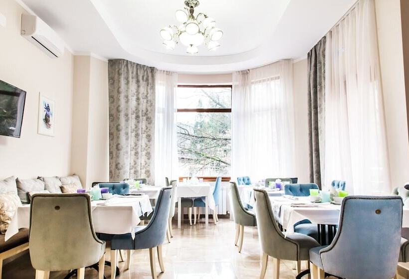 בית מלון כפרי Alm House