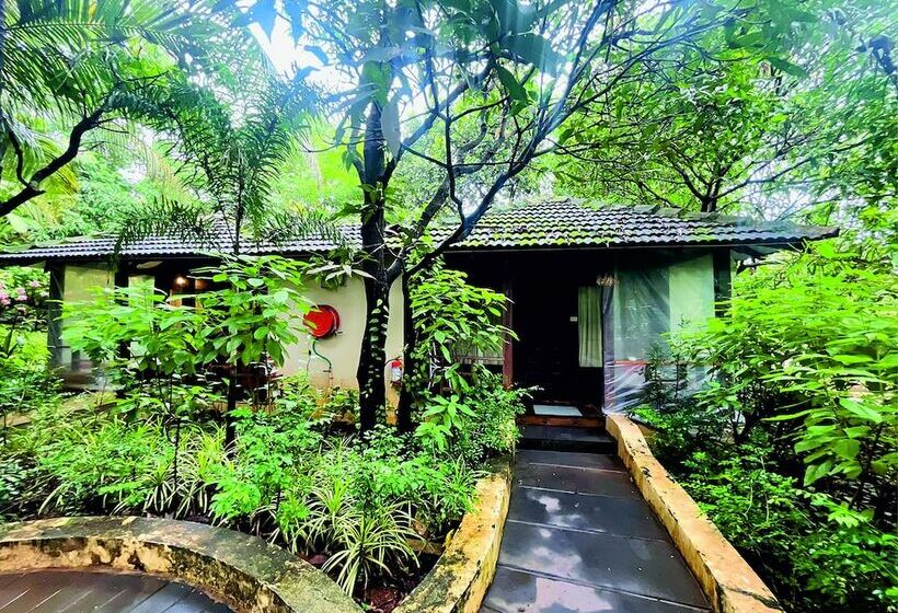 Hotelli Amritara Aura Resort & Spa