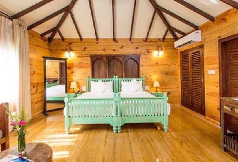 Hotelli Amritara Aura Resort & Spa