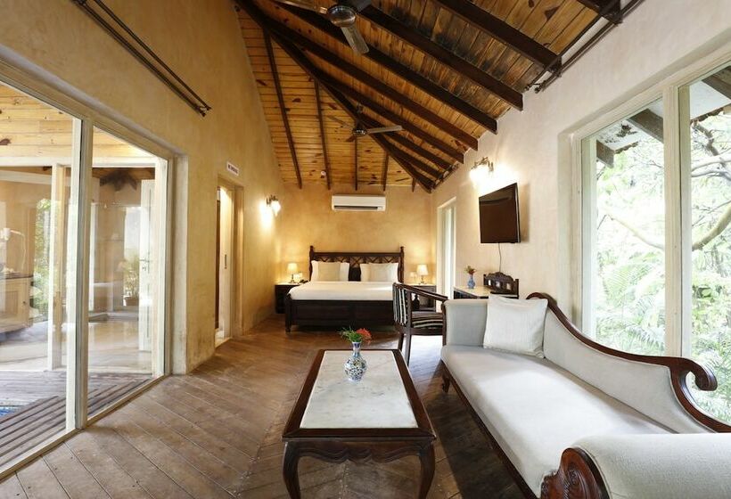 Hotelli Amritara Aura Resort & Spa