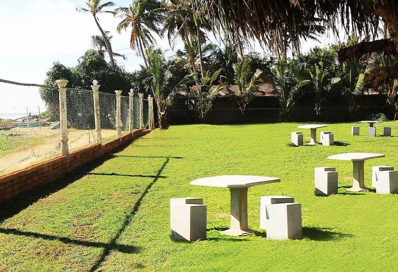 בית מלון כפרי Ralla Beach Resort