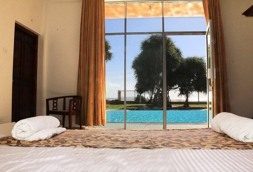 בית מלון כפרי Ralla Beach Resort