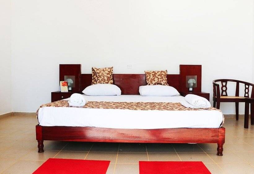 בית מלון כפרי Ralla Beach Resort