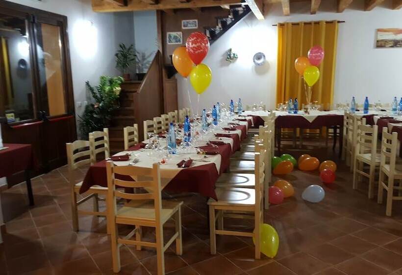 בית מלון כפרי Agriturismo Gessi