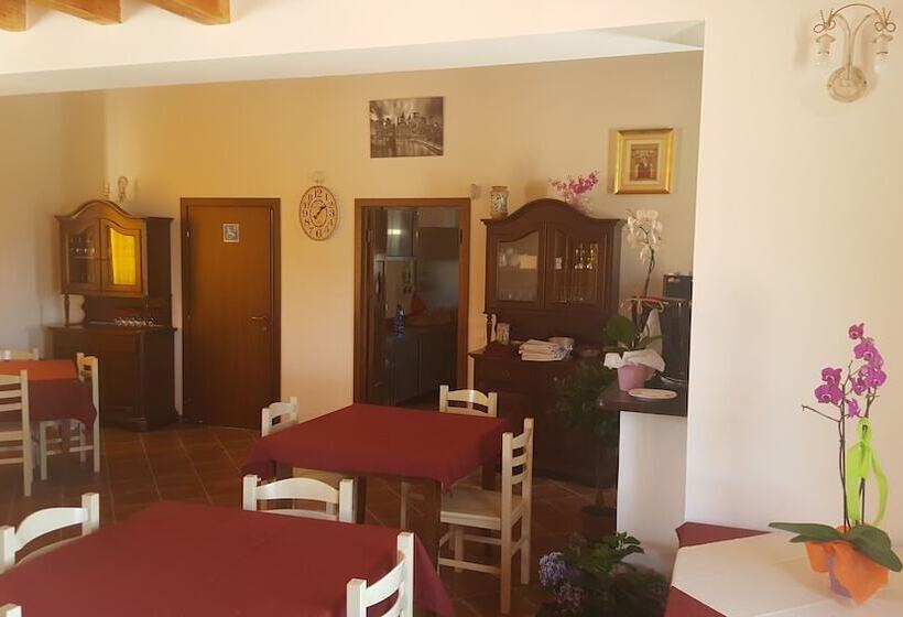 בית מלון כפרי Agriturismo Gessi