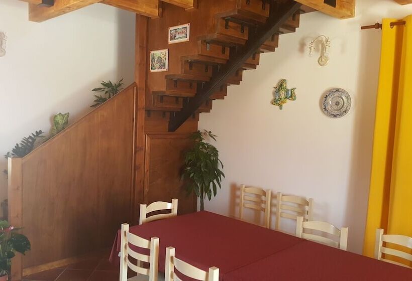 בית מלון כפרי Agriturismo Gessi