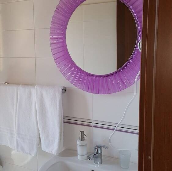 בית מלון כפרי Agriturismo Gessi