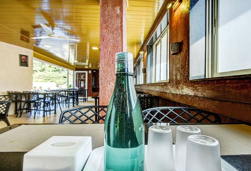 هتل Treebo Jp Cottage