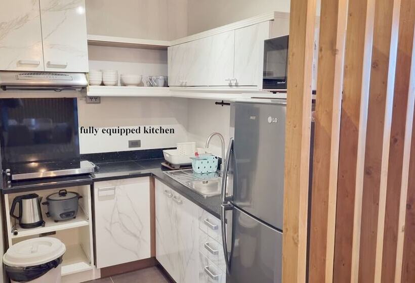 La Mirada Residences