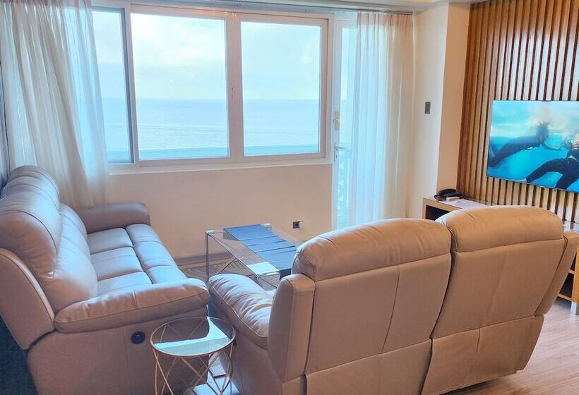 La Mirada Residences