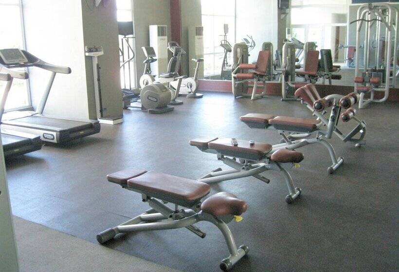 La Mirada Residences