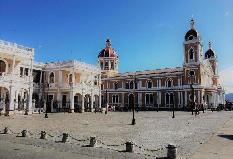 پانسیون Casa Calala