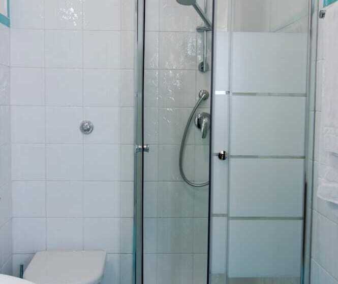 پانسیون Liberty Guest House