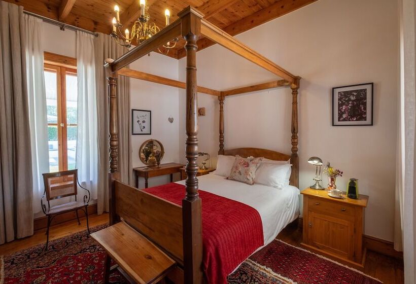 بنسيون Merindol Manor