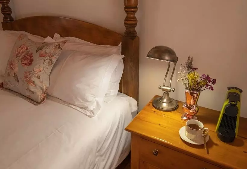 Majatalo Merindol Manor