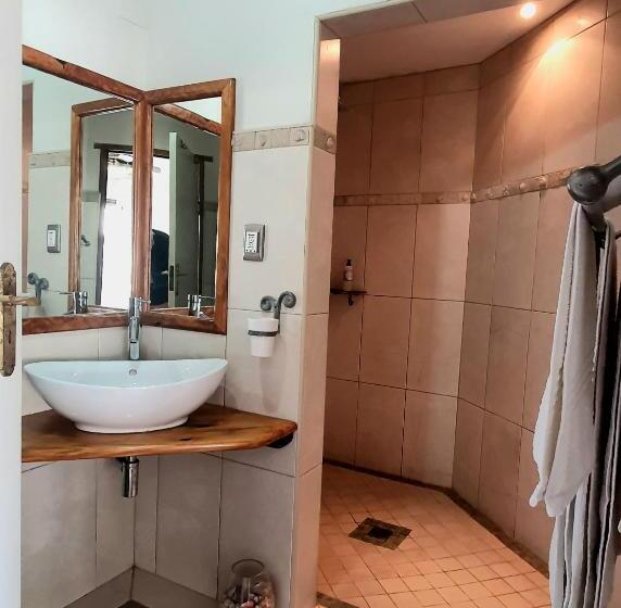 פנסיון Panorama Guest House