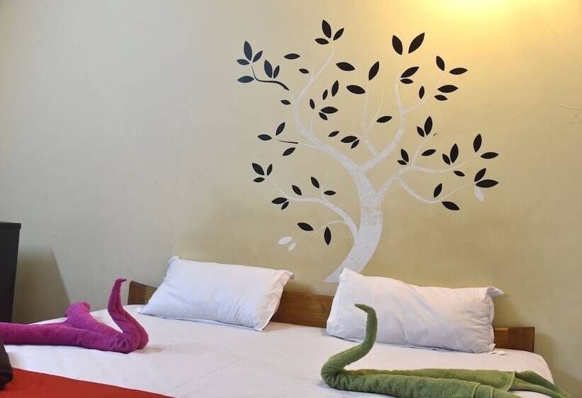 Pensionat Smiley Baga Coast