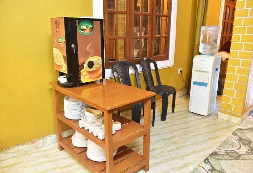 Pensionat Smiley Baga Coast