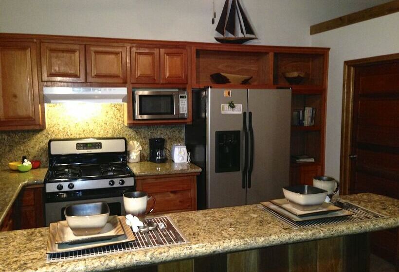 Turtle Beach Cottages