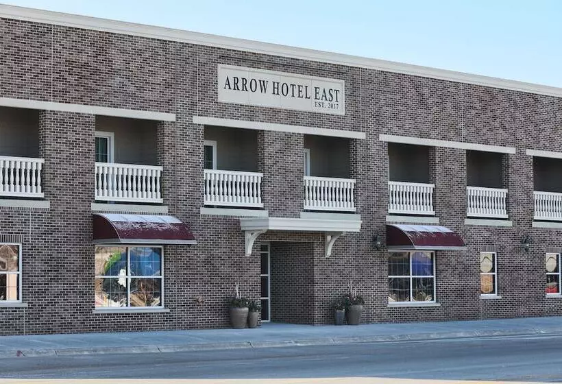 Arrow Hotel