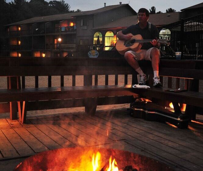 Bakers Sunset Bay Resort