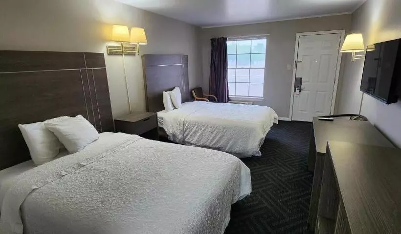 酒店 Alice Motor Inn