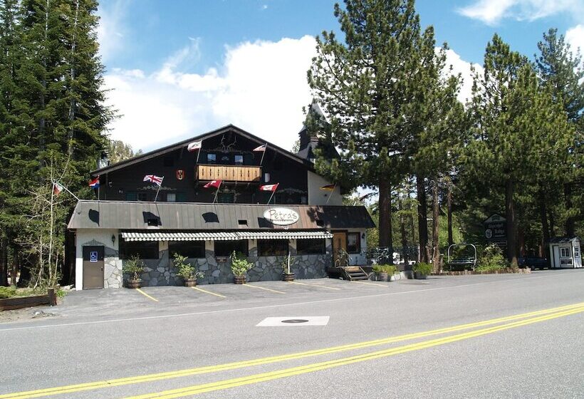 هتل Alpenhof Lodge