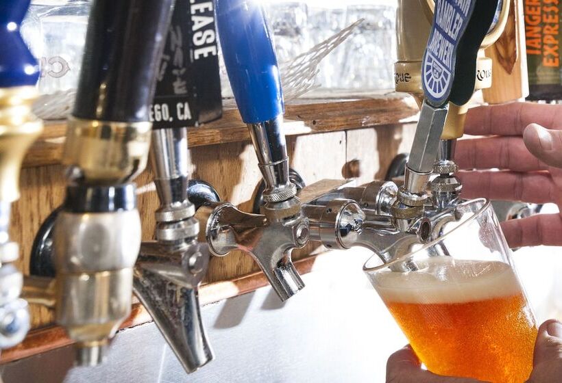 هتل Alpenhof Lodge