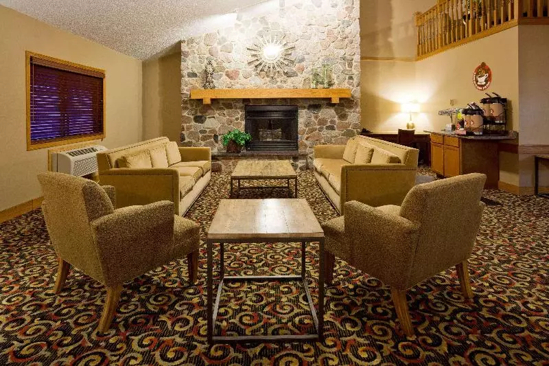 فندق Americinn By Wyndham Blue Earth