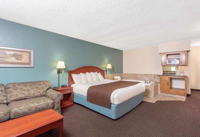 בית מלון כפרי Americinn By Wyndham Chippewa Falls