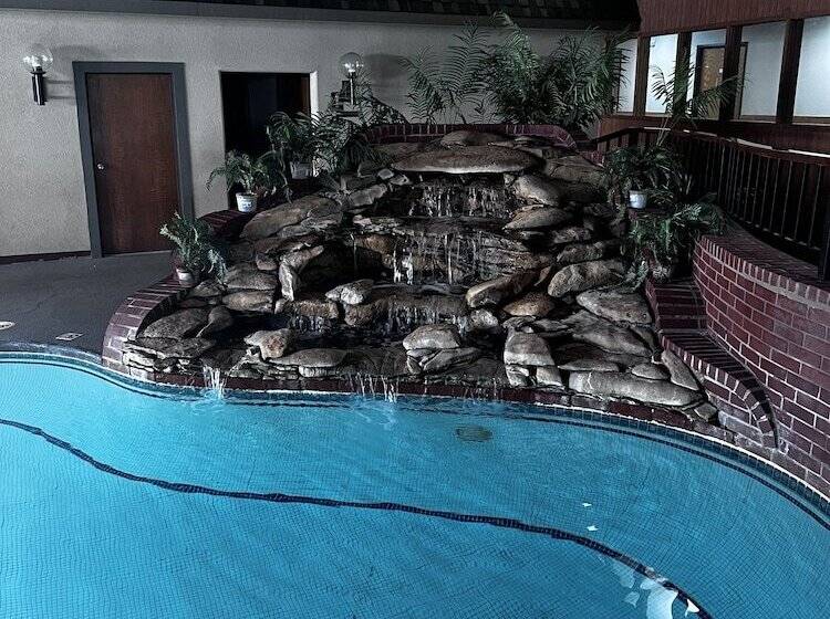 فندق Apple Tree Inn