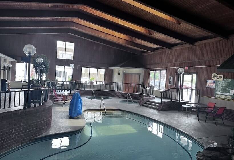 فندق Apple Tree Inn