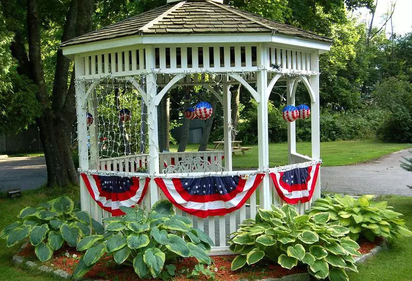 호텔 Atlantic Birches Inn