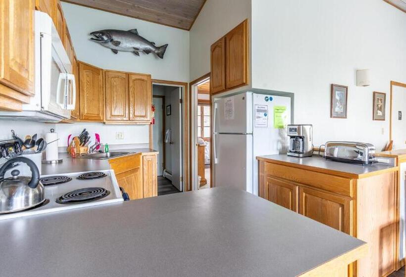 Hotel Bay Point On the Lake